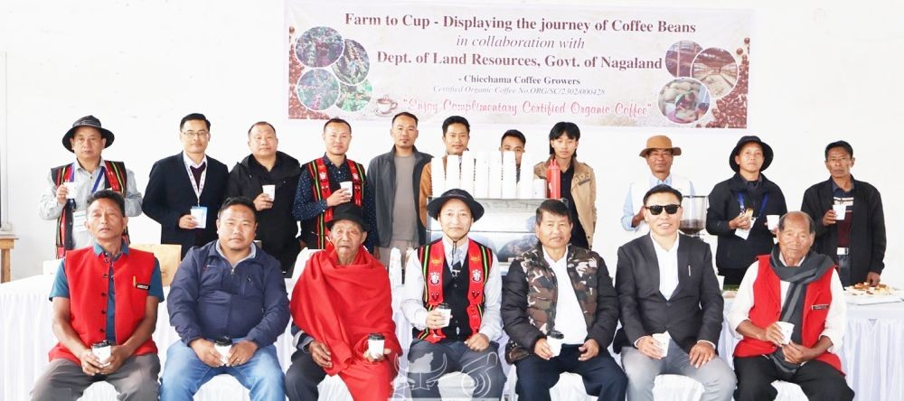 Chiechama Coffee Growers and CVC members with LRD officials during ‘The Heritage Basket’ organised by Chiechama Village as part of the Hornbill Festival at Chiechama on December 7. (DIPR Photo)